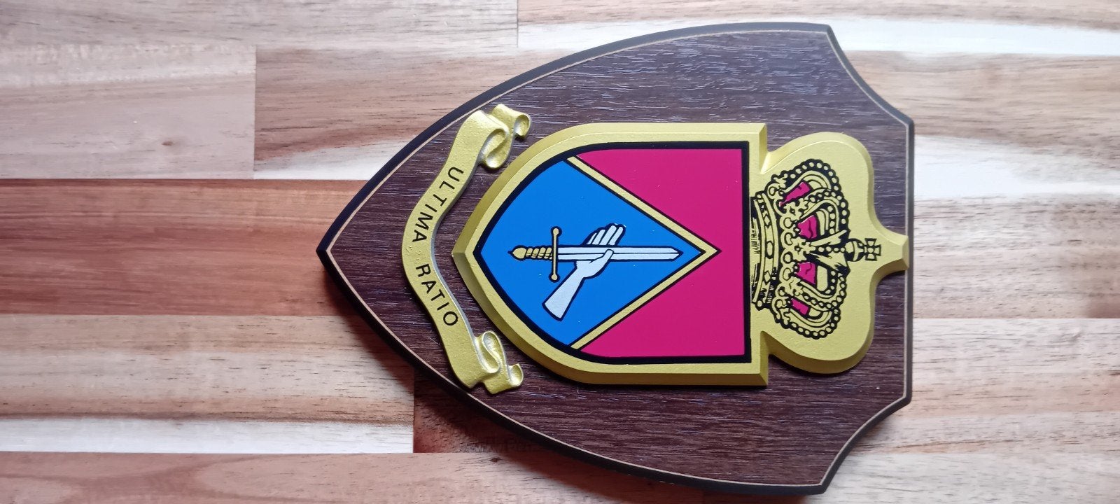 Emblème inspiré de l'armée belge, Enlèvement, Armée de terre