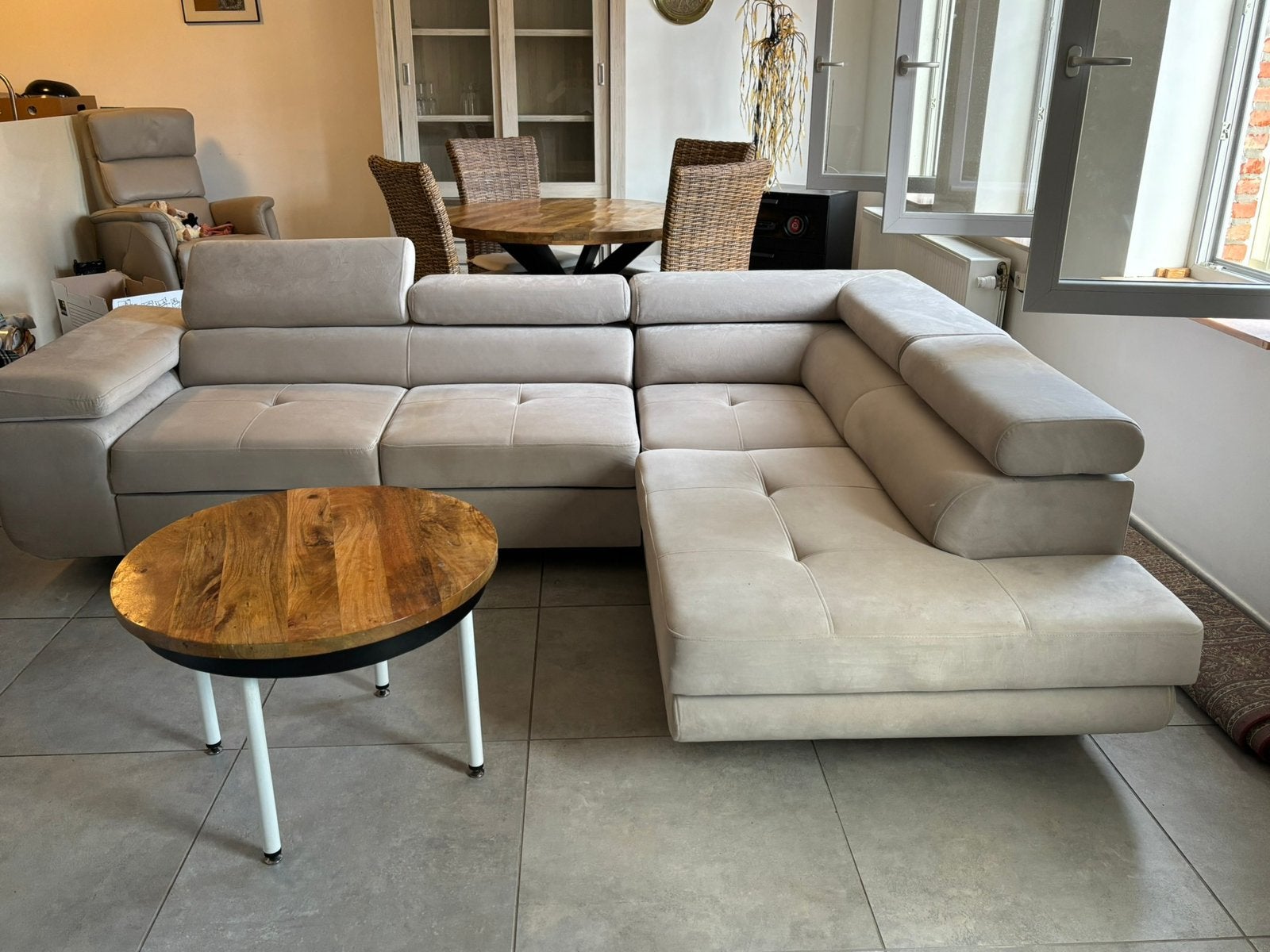 Beige hoekzetel — stoffen zetel met loungestoel, Huis en Inrichting, Ophalen, Zo goed als nieuw