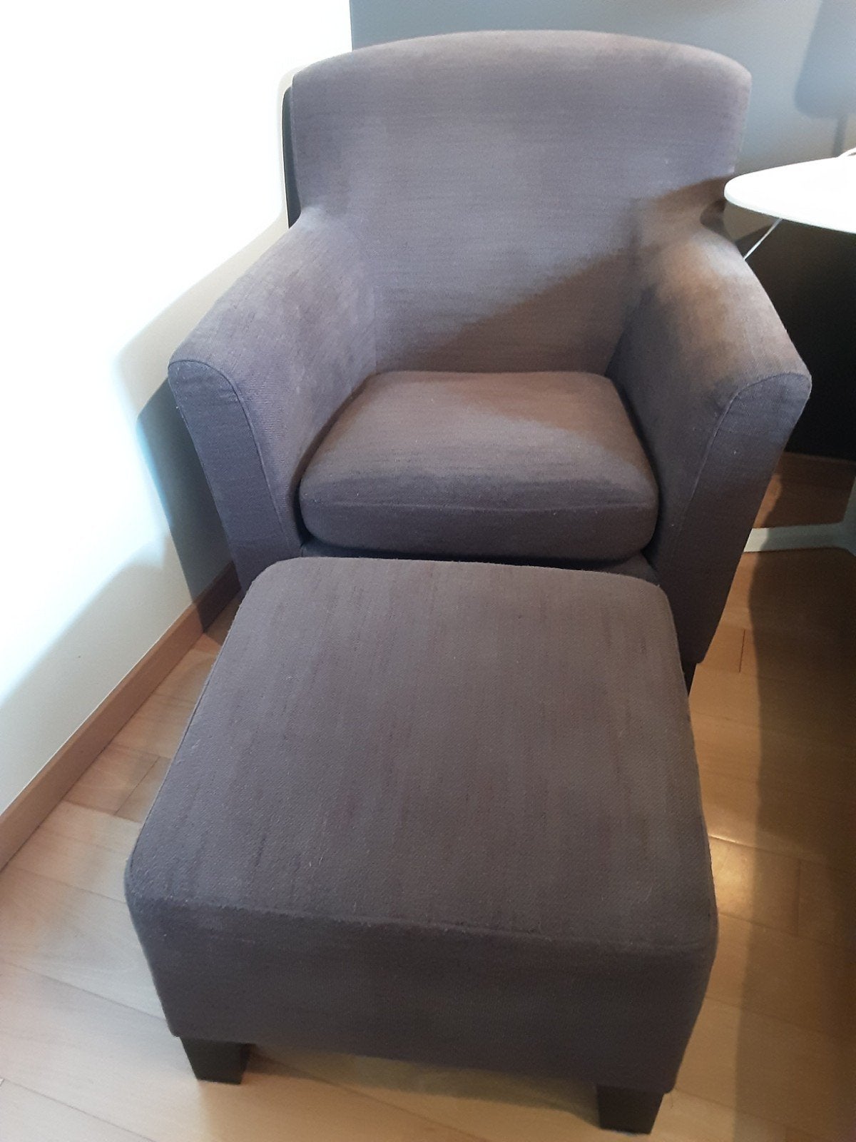Zetel en pouf, MOET weg  !!!!!, Enlèvement