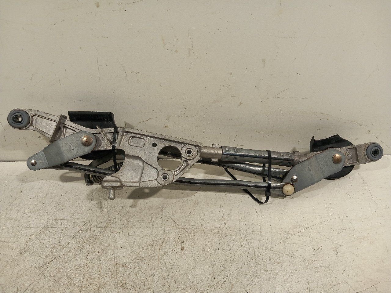 Ruitenwisser mechaniek voor Suzuki Swace, Onderdelen@venauto.nl, Van der Ven Autorecycling B.V., Ettenseweg 76, 4706 PB Roosendaal, The Netherlands
