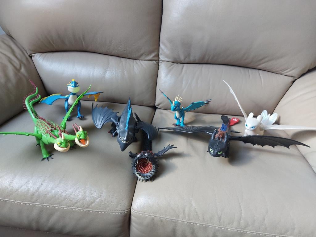 How to train a dragon poppetjes, Kinderen en Baby's, Ophalen