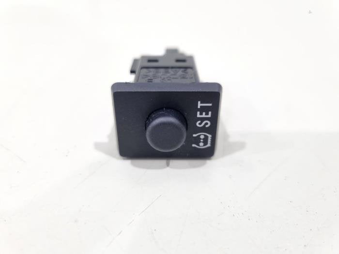 Gonflage pneus commutateur d'un Toyota Aygo, -, 3 mois de garantie, Toyota, Utilisé