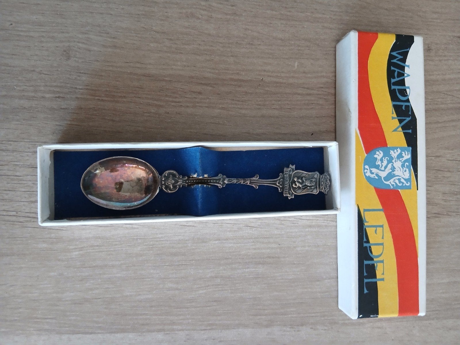 Wapen lepeltje 2€, Verzamelen, Speldjes, Pins en Buttons, Ophalen