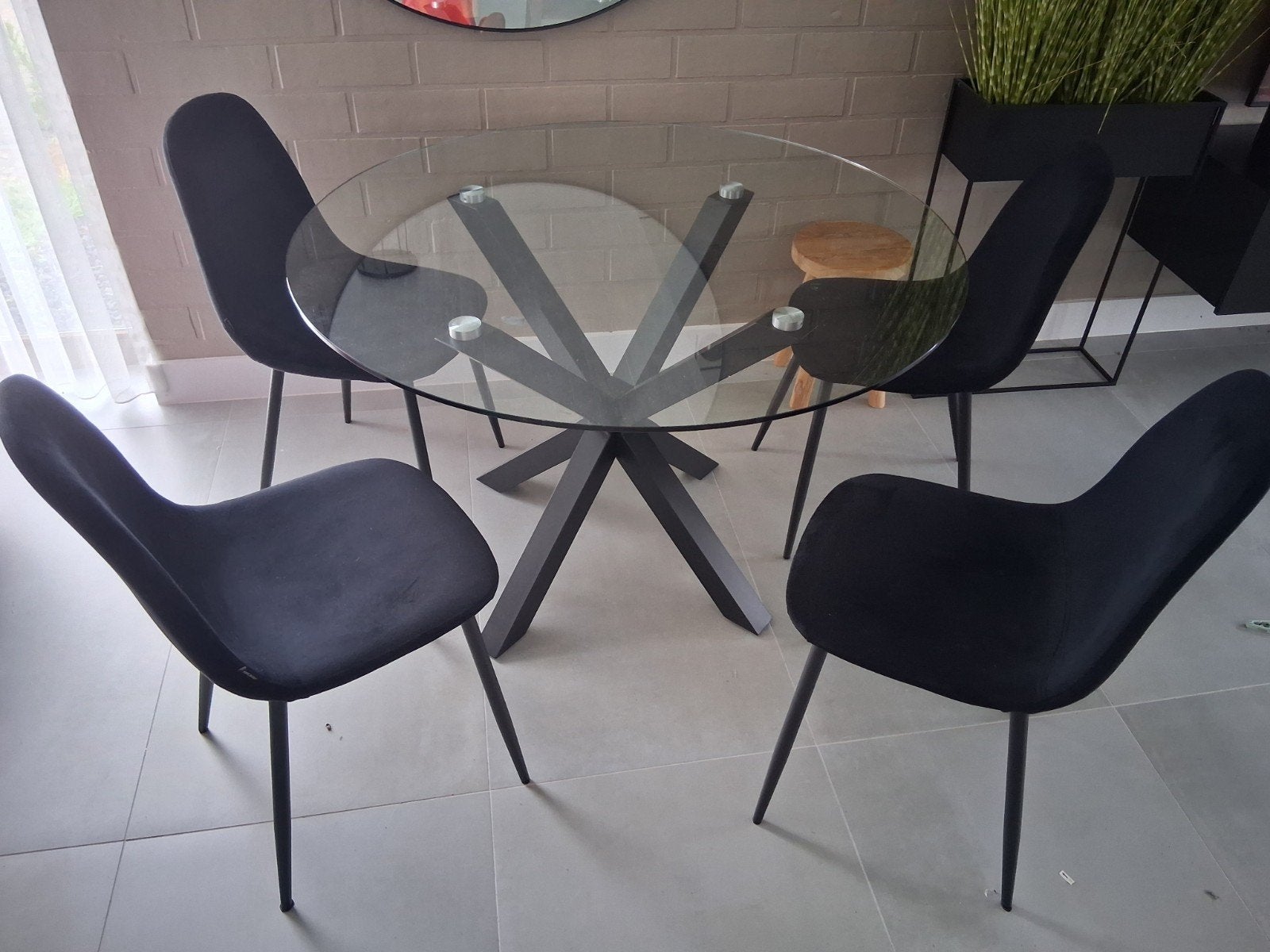 Table à manger + 4 chaises à vendre., Maison & Meubles, Tables | Tables de salon, Enlèvement, Utilisé, Rond, Verre
