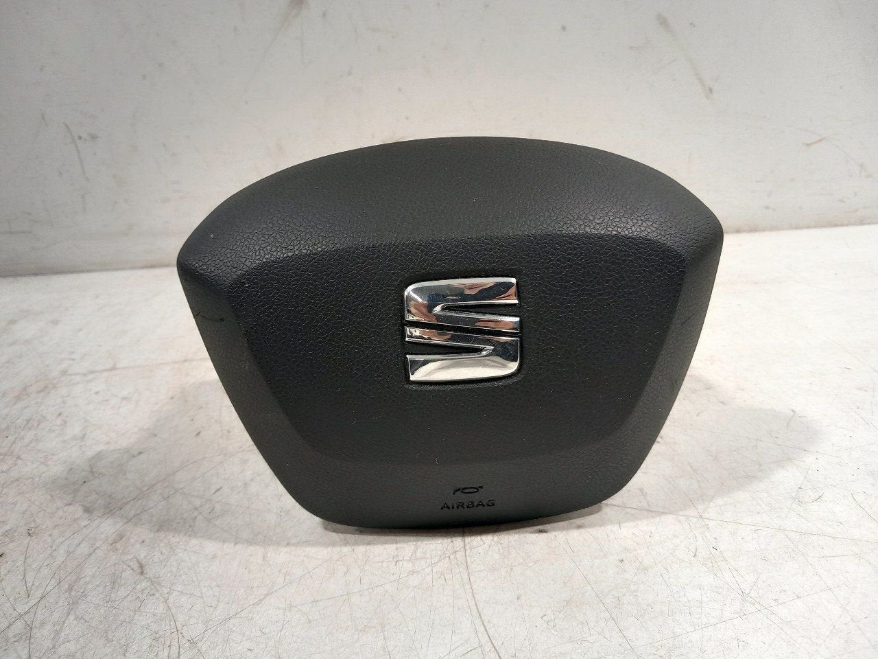 Airbag stuur Seat Leon, Onderdelen@venauto.nl, Van der Ven Autorecycling B.V., Ettenseweg 76, 4706 PB Roosendaal, The Netherlands