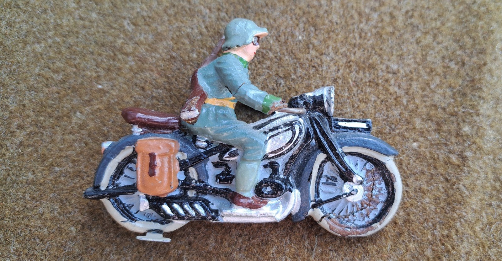 Duitse motorsoldaat Elastolin -10-, Verzamelen, Militaria | Tweede Wereldoorlog