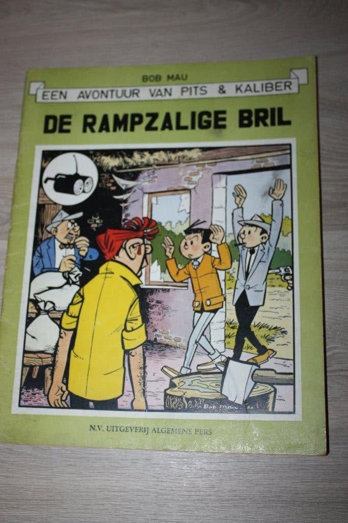 Pits & Kaliber , De rampzalige bril , 1960 , Bob Mau, Boeken, Stripverhalen, Gelezen, Bob Mau, Eén stripboek, Ophalen of Verzenden