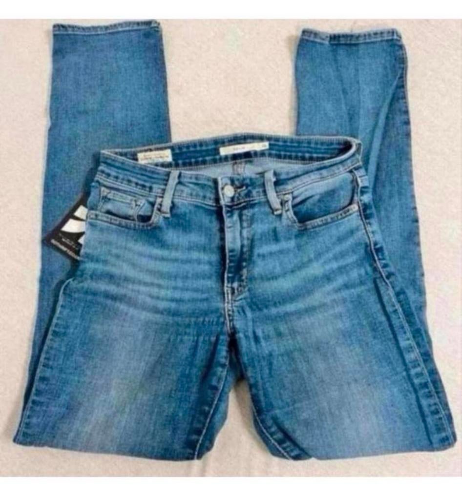 Levi’s levis spijkerbroek dames vrouwen W26 26 spijker broek, Kleding | Dames, Spijkerbroeken en Jeans, Ophalen of Verzenden, Zo goed als nieuw