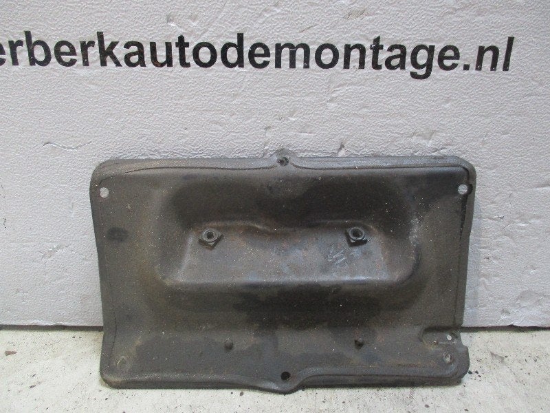 SERRURE CAPOT slot vestiging Ford Fiesta 2 (01-1983/11-1989), Henry-Ford-Straße  1
50735  Köln, DE, Ford-Werke GmbH, Kunden@ford.com