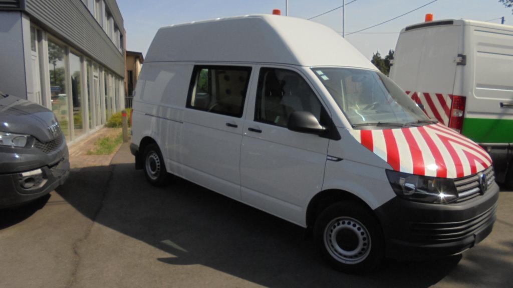 VW TRANSPORTER T6.0  L2H3 2.0 TDI  - AIRCO - TREKHAAK - GAR., Auto's, Bestelwagens en Lichte vracht, Voorwielaandrijving, USB