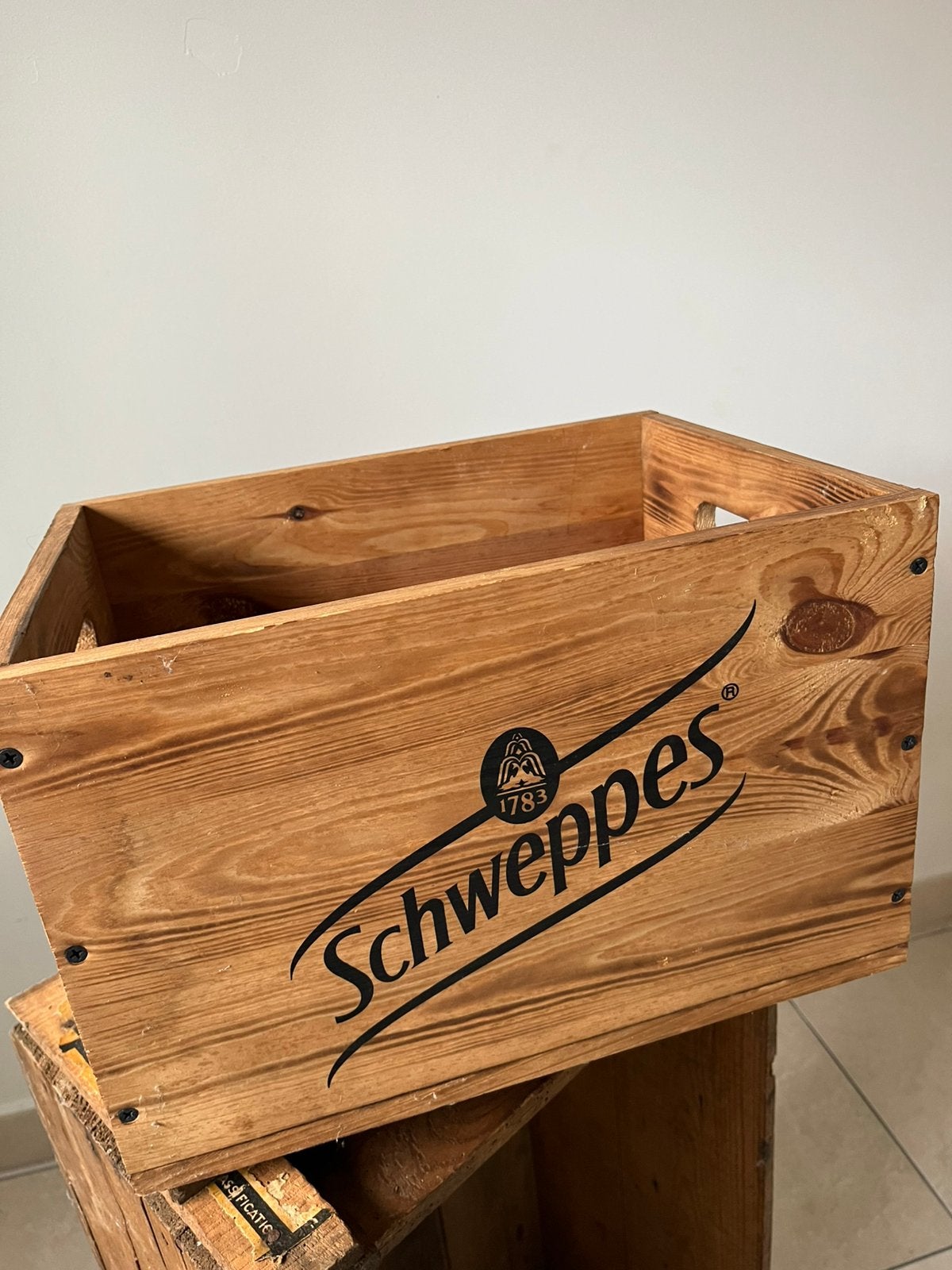 Caisse en bois Schweppes moderne 2000’s, Enlèvement, Utilisé