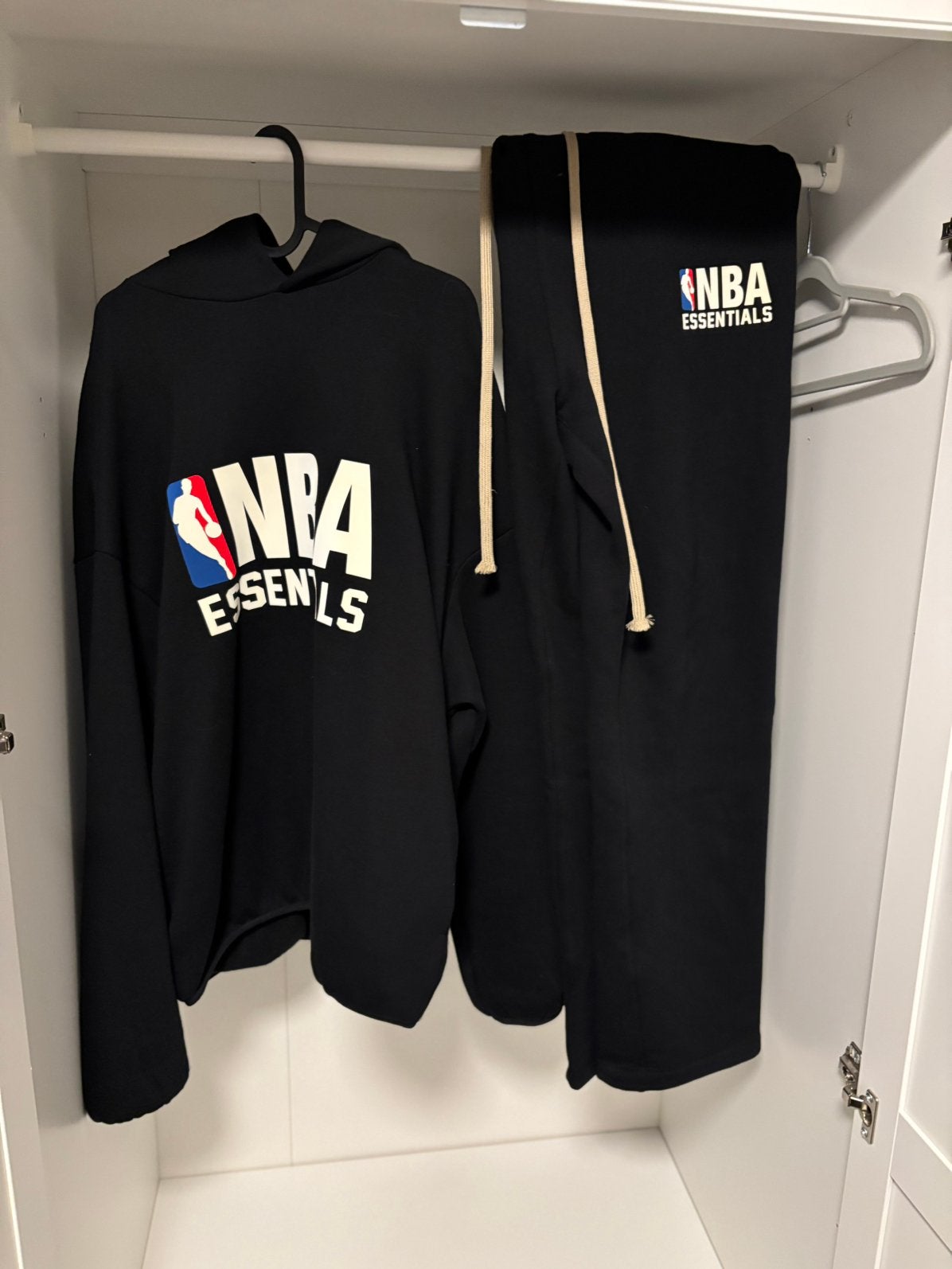 NBA Essentials, Ophalen, Zo goed als nieuw, Maat 52/54 (L)