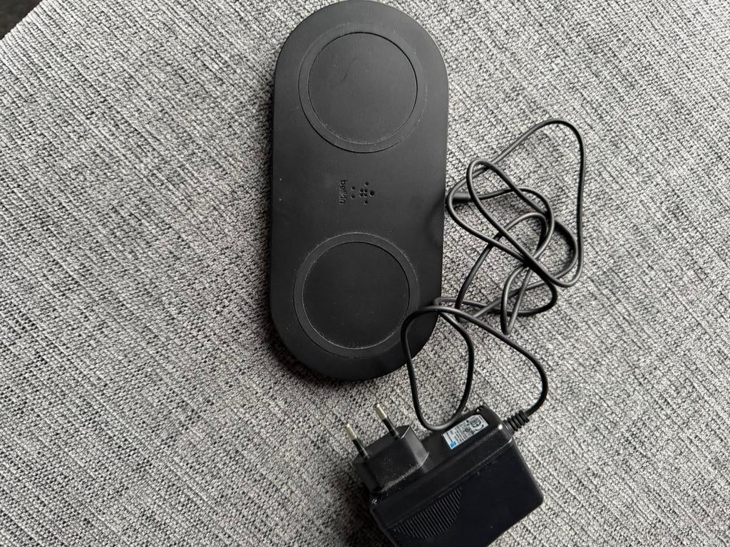Belkin boostcharge dual draadloze oplader 10w, Telecommunicatie, Ophalen of Verzenden, Zo goed als nieuw