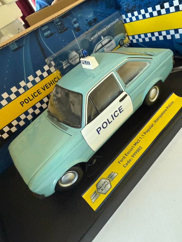 1/18 ford escort mk2 police, Ophalen, Zo goed als nieuw
