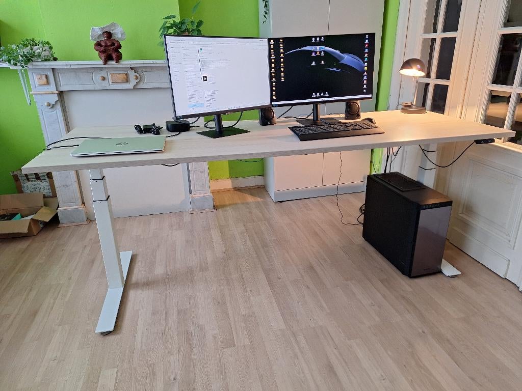 Hoog lager tafel te koop in Lebbeke, Huis en Inrichting, Bureaus, Ophalen, Zo goed als nieuw