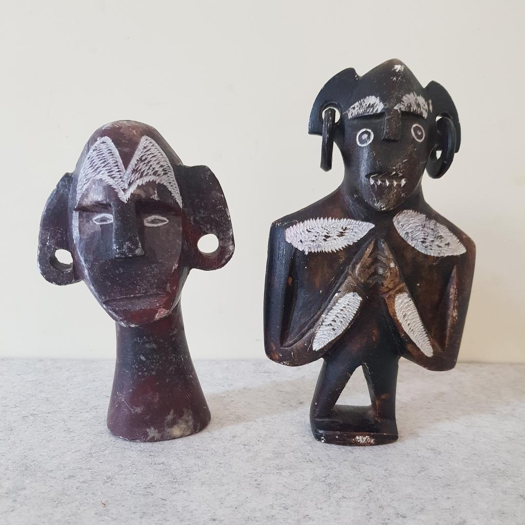2 Afrikaanse beeldjes in speksteen of zeepsteen, Ophalen of Verzenden