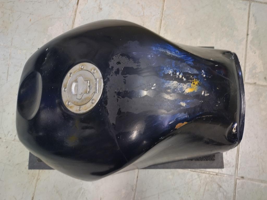 suzuki gsxr 600/750 srad benzinetank, Motoren, Ophalen of Verzenden, Gebruikt