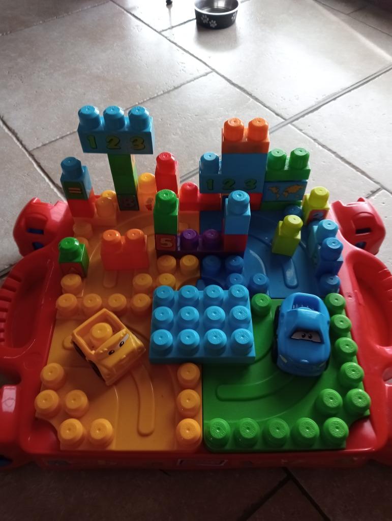 table méga blocs, Enlèvement, Utilisé
