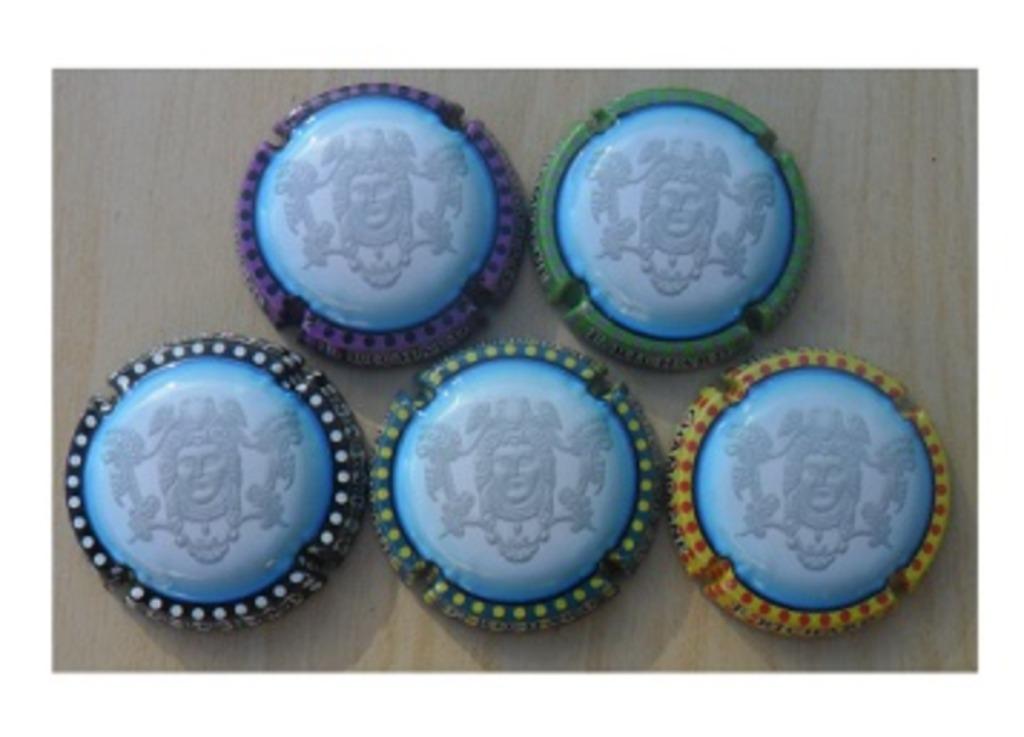 Champagne capsules - Richard F A6 Blason (L 7743), Envoi