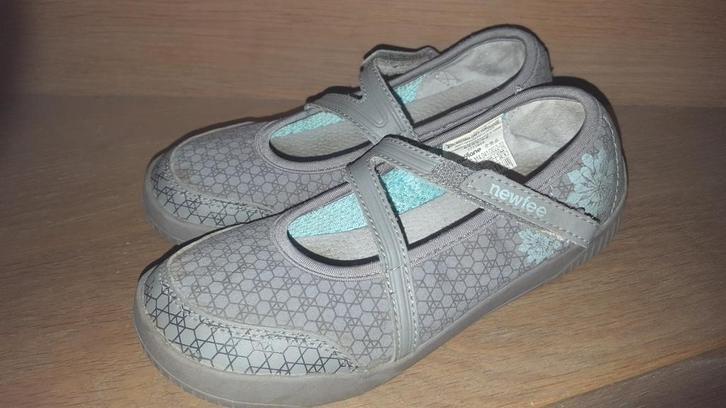 Grijze New feel schoenen in maat 33, Ophalen of Verzenden, Meisje, Schoenen