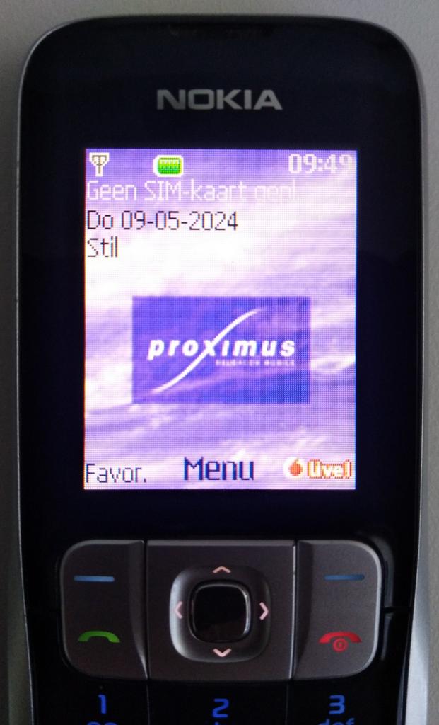 Nokia 2630 gesigneerd door Jean-Marie Pfaff. Collector item, Ophalen of Verzenden, Zo goed als nieuw