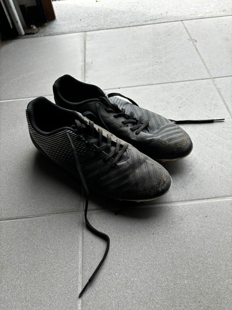 Voetbalschoen, Ophalen of Verzenden, Zo goed als nieuw, Schoenen