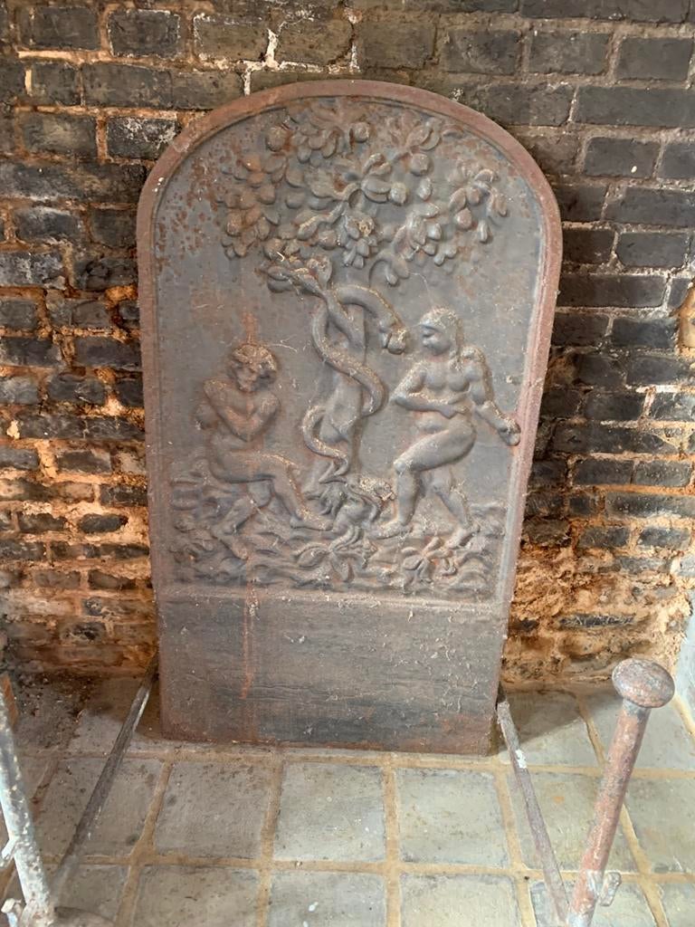 Cheminée Adam et Eve au paradis, Enlèvement