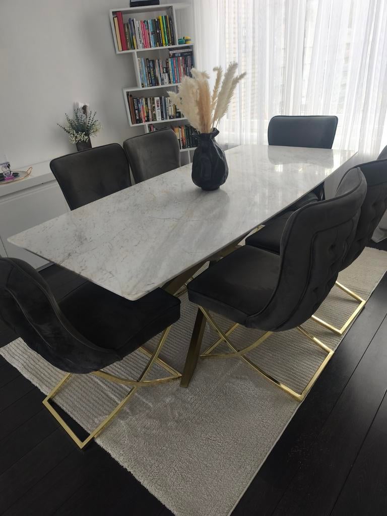 Marmer tafel met 6 stoelen af te halen in Antwerpen., Huis en Inrichting, Tafels | Eettafels, Ophalen