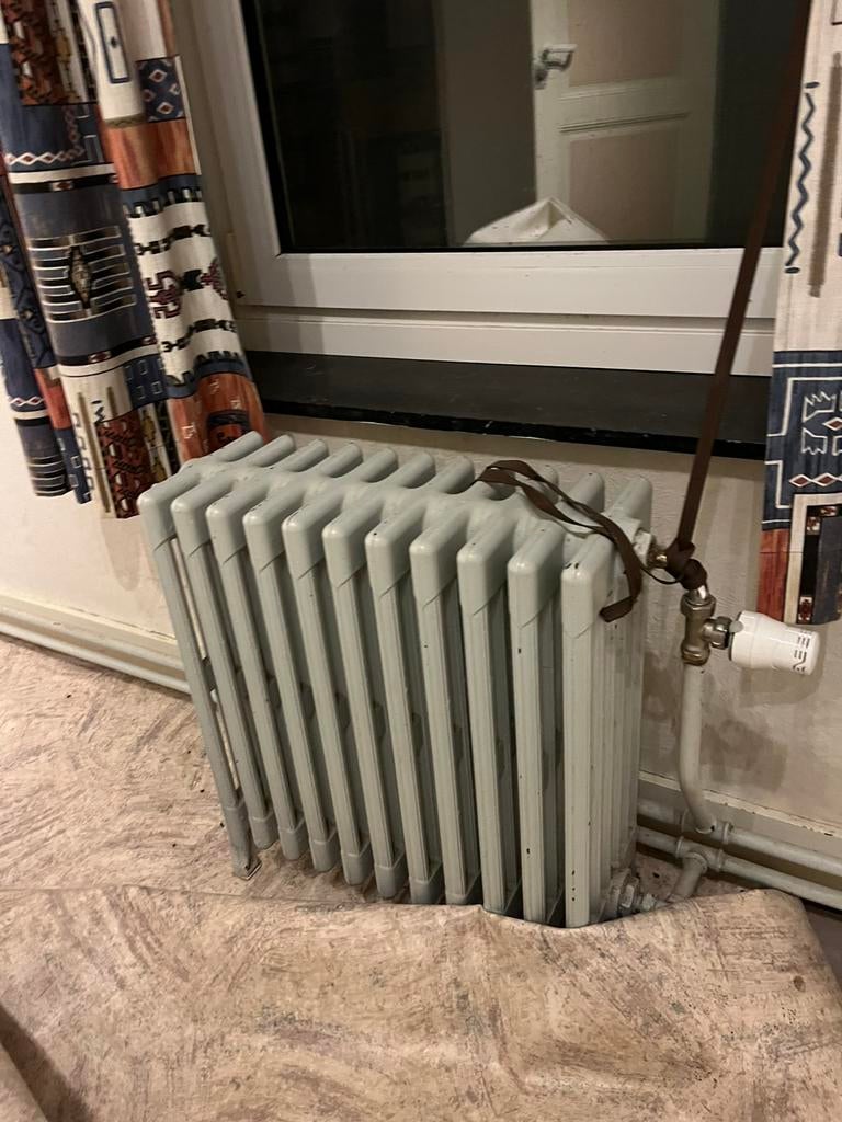7 radiateurs en fonte, Ophalen of Verzenden