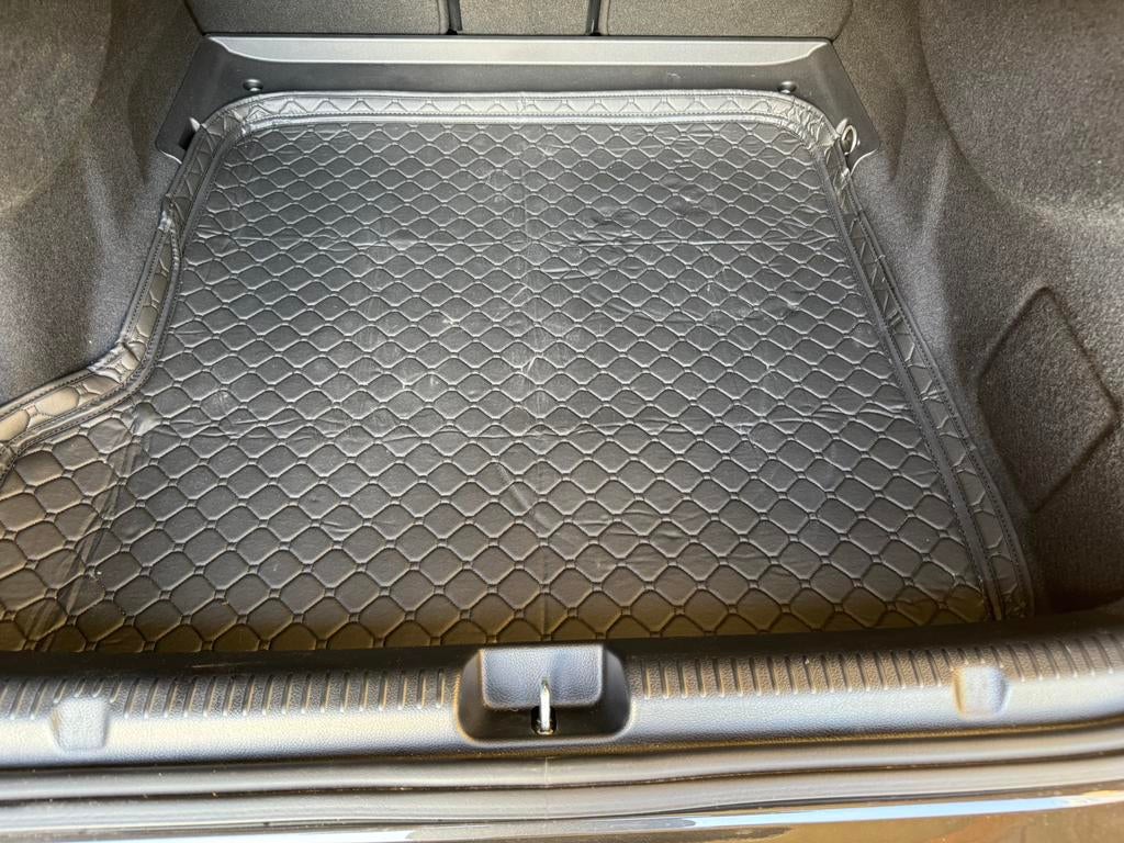 Kofferbakmat voor Mercedes EQE, Ophalen, Zo goed als nieuw