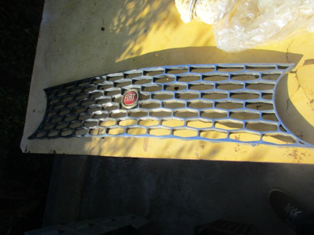 Voorgrille voor Fiat Dino 2000 Coupé, Ophalen of Verzenden, Gebruikt, Voor, Fiat