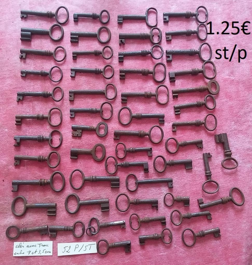 oude sleutels/hangslot/verschillende/materialen vanaf 1€, Antiek en Kunst, Ophalen of Verzenden