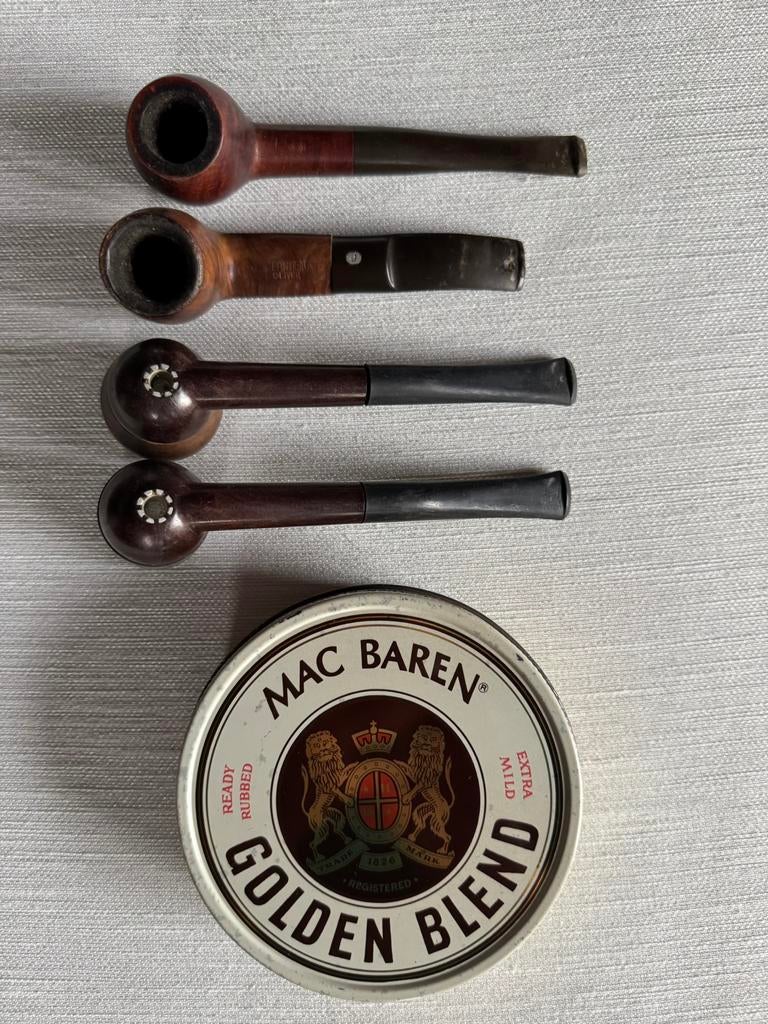 Set de 4 pipes anciennes avec boîte à tabac vide, Enlèvement ou Envoi, Utilisé, Boite à tabac ou Emballage