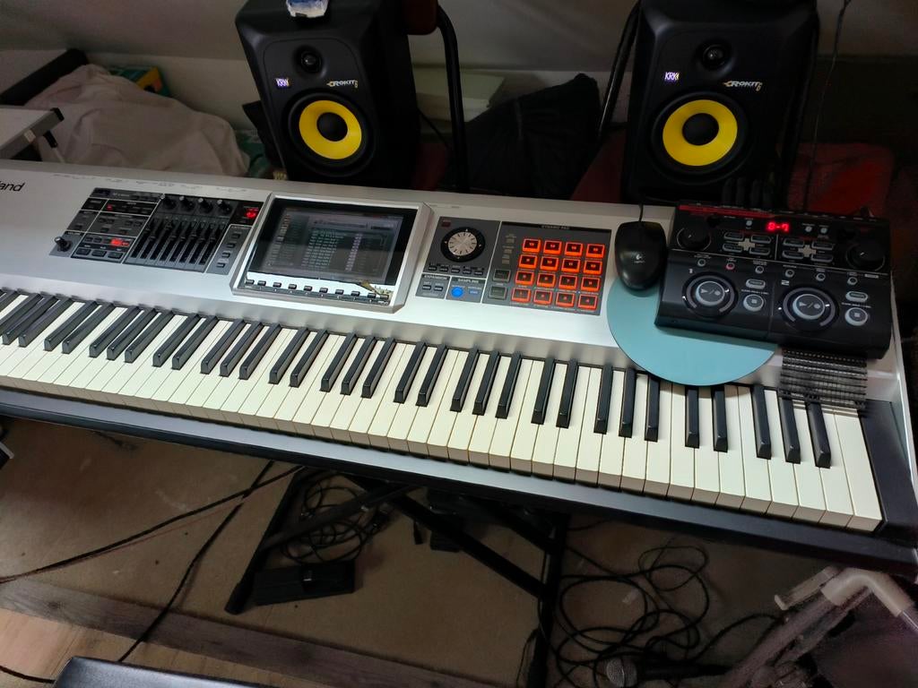 Roland Fantom G8, Muziek en Instrumenten, Ophalen, Roland