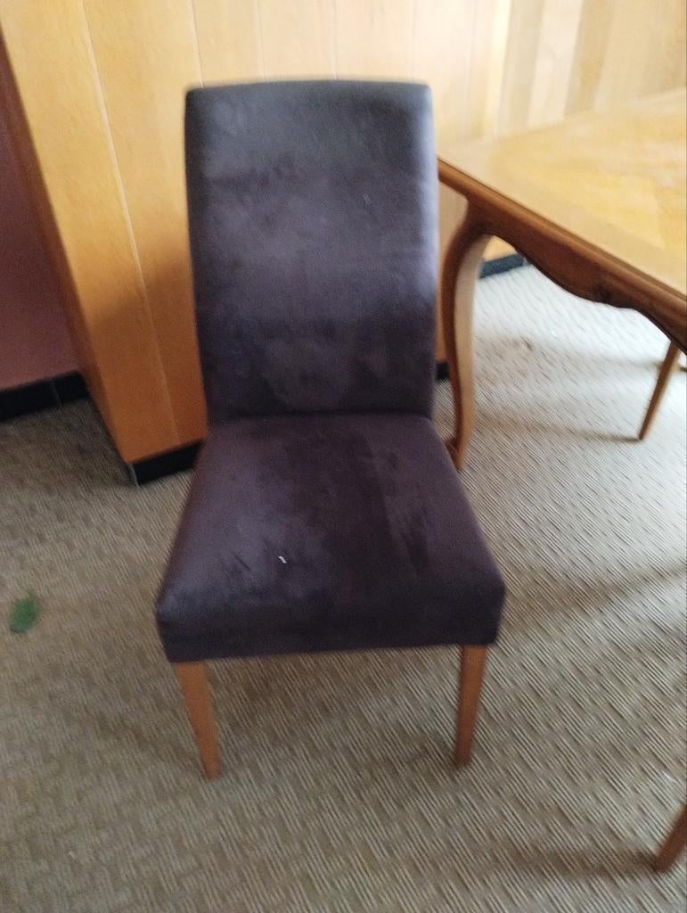 2 dezelfde stoelen, Huis en Inrichting, Stoelen, Ophalen, Zo goed als nieuw