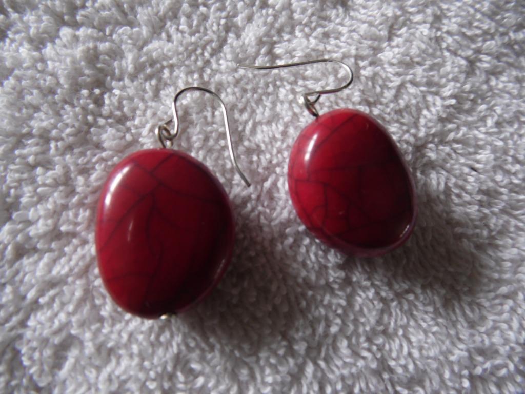 Oorbellen 4, Handtassen en Accessoires, Oorbellen, Overige materialen, Ophalen of Verzenden, Rood, Hangers