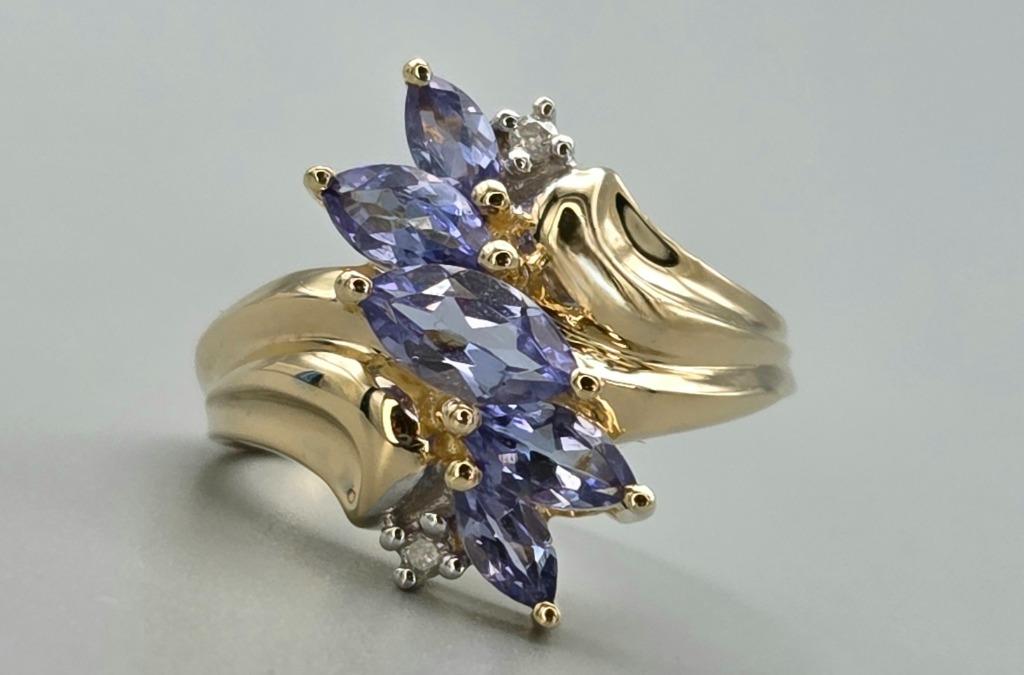 Gouden Vintage ring met tanzaniet en diamant. 2025/610., Verzenden, Paars, Met edelsteen, Dame
