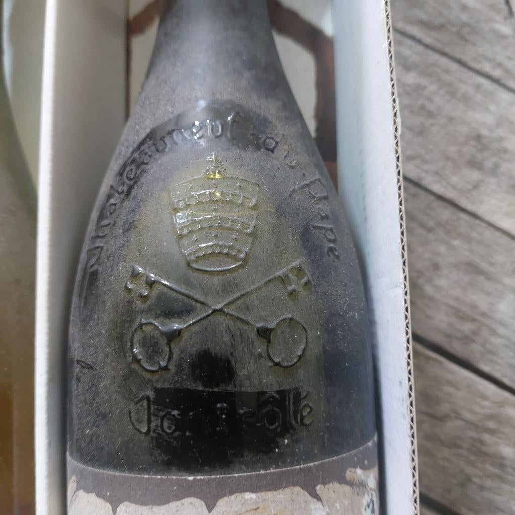 Vin ancien, Neuf, Pleine, Enlèvement, Vin rouge