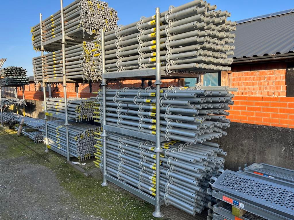 Layher - Scafom - Afix - Altrad stellingmateriaal, Doe-het-zelf en Bouw, Steigers, Zo goed als nieuw, Ophalen