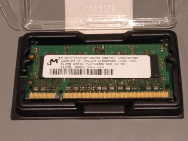 RAM Kingston 1 GB PC2-5300 CL5 200 pin SODIMM, Ophalen, Gebruikt, DDR2, 2 GB