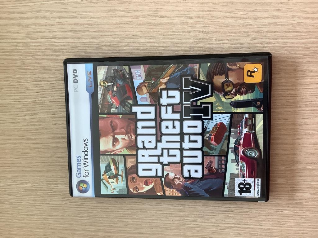 GRAND THEFT AUTO IV, Games en Spelcomputers, Games | Overige, Ophalen of Verzenden, Zo goed als nieuw, Vechten