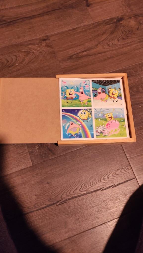 4 houten puzzels van spongebob 25 stukjes per puzzel, Kinderen en Baby's, 2 tot 4 jaar, Gebruikt, 10 tot 50 stukjes, Ophalen of Verzenden