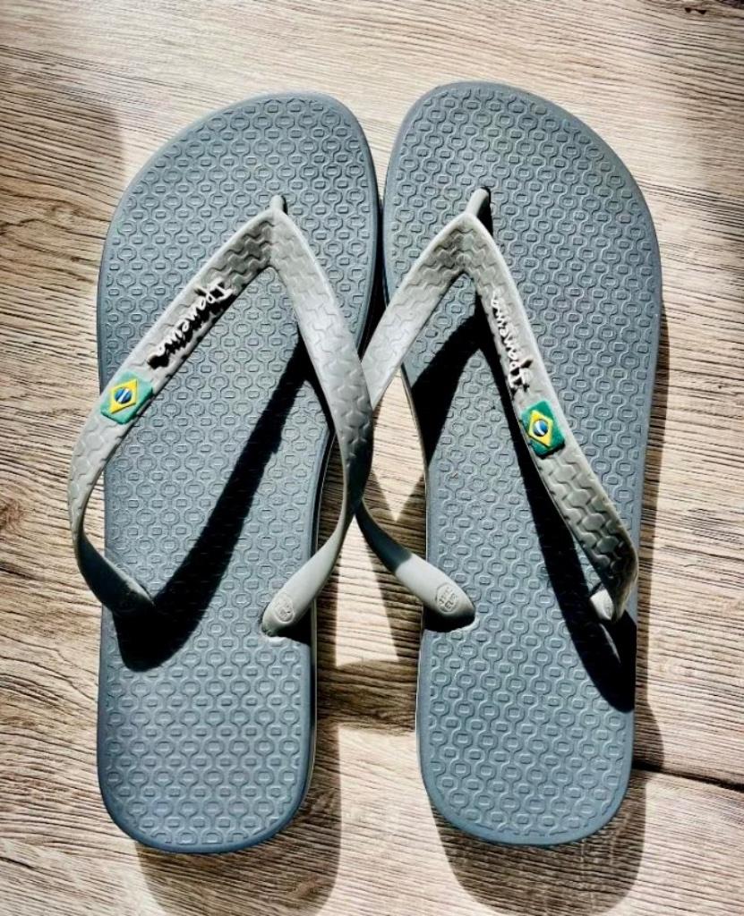 Teenslippers in nieuw staat, Ipanema, Overige kleuren, Nieuw, Ophalen, Slippers