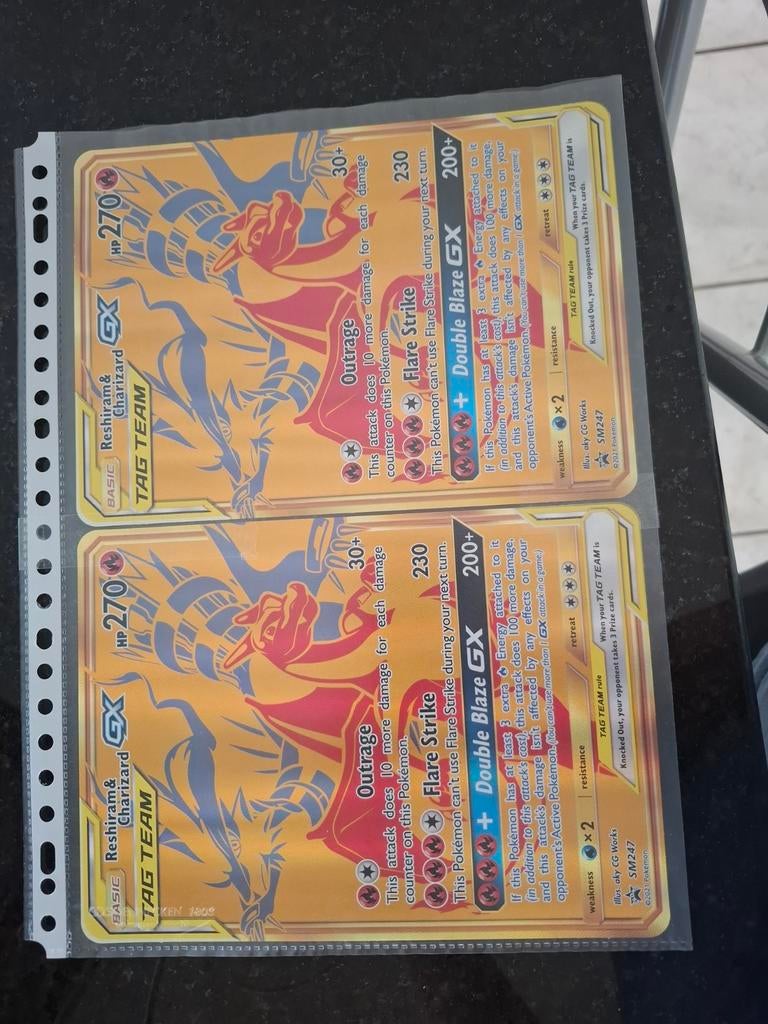 2 jumbo tag team. Reshiram & Charizard GX, Hobby en Vrije tijd, Verzamelkaartspellen | Pokémon, Ophalen of Verzenden, Nieuw, Losse kaart