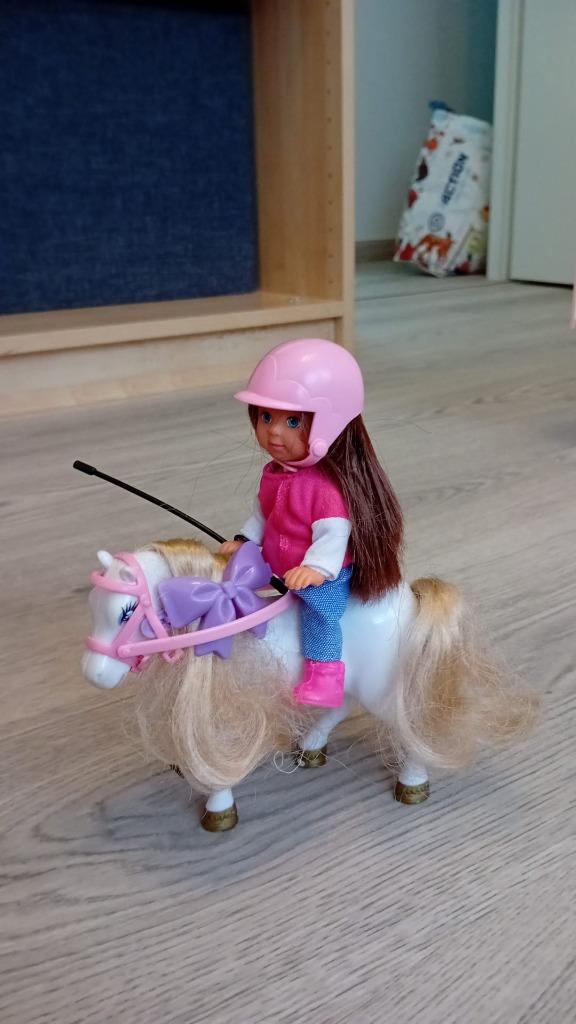 Poney et poupée Barbie et accessoires, Enlèvement ou Envoi, Neuf, Barbie