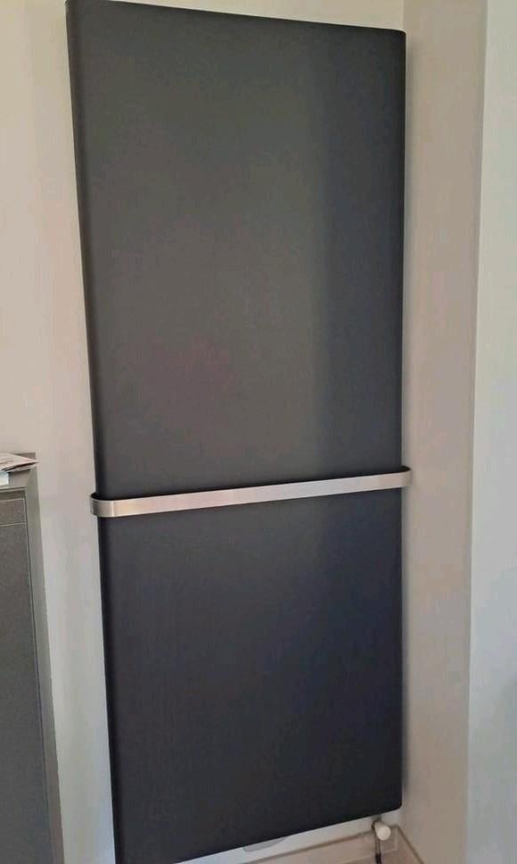 Radiateur électrique en parfait état design moderne 2000w, 800 watts ou plus, Comme neuf, Enlèvement, 80 cm ou plus