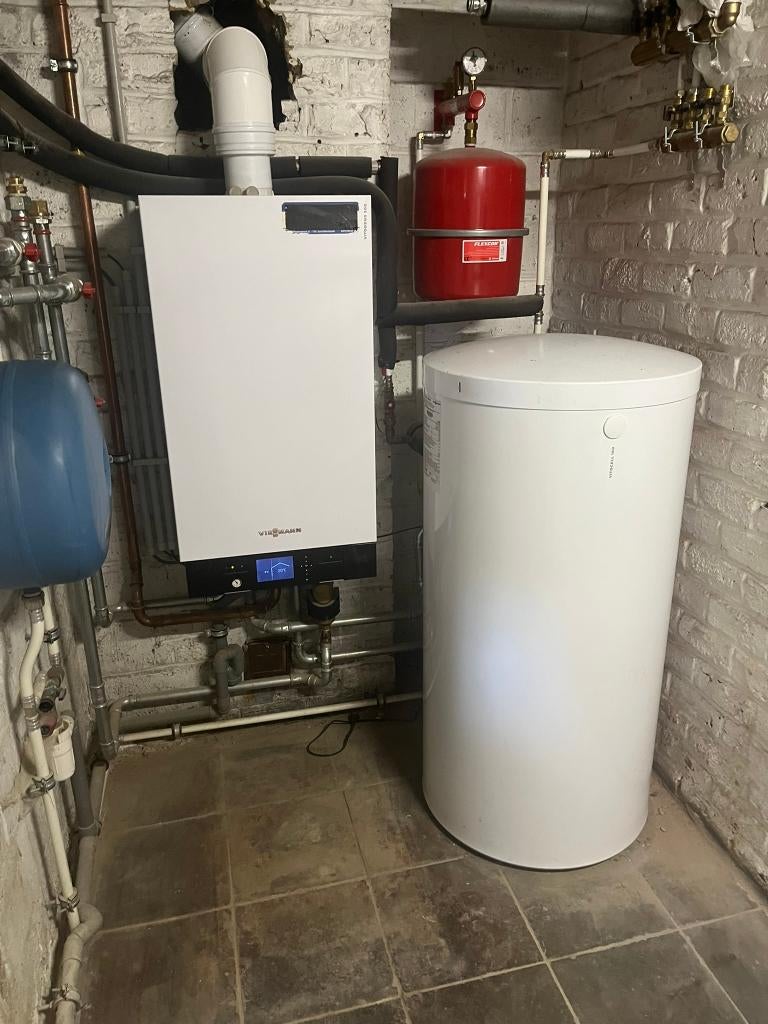 Vitodens 200 + Vitocell 100-W, Plus de 10 ans, Boiler, Enlèvement, Utilisé