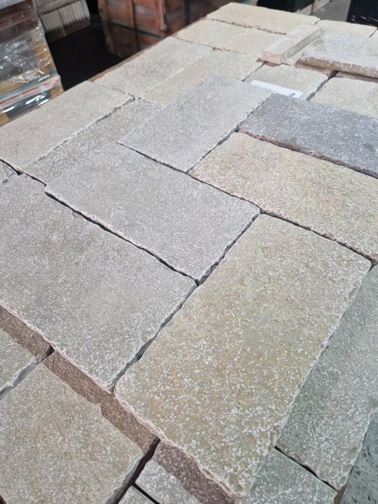 DALLES PAVES RAW CHATEAU!, Doe-het-zelf en Bouw, Vloerdelen en Plavuizen, Nieuw, Overige typen, Overige materialen, Ophalen of Verzenden