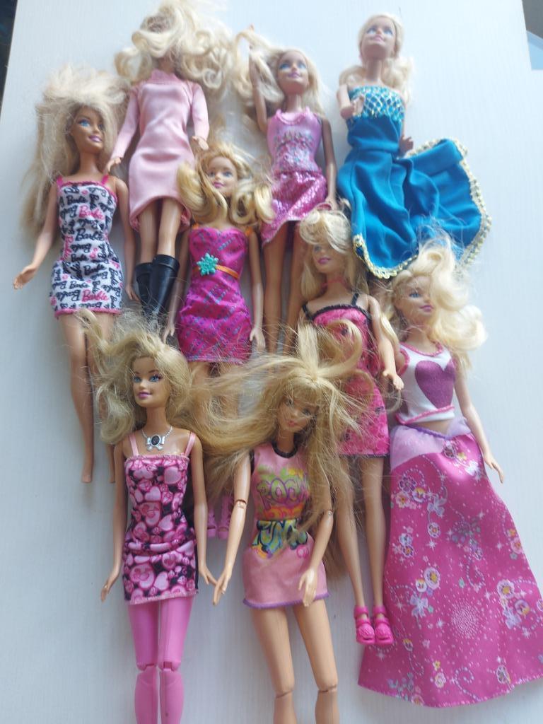 BARBY poppen 9 stuks waarvan 2 zeer fleksibel laatste 2 foto, Ophalen of Verzenden, Zo goed als nieuw, Babypop