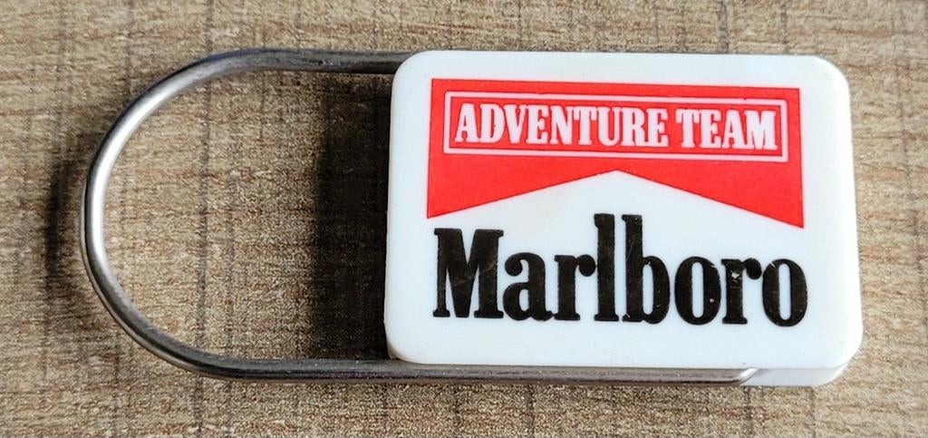 Marlboro Cigarettes: oude sleutelhanger, Ophalen of Verzenden, Gebruikt, Merk